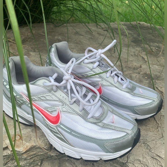 NIKE Women’s White Gray Silver Pink Sneakers Running Shoes - Picture 8 of 12